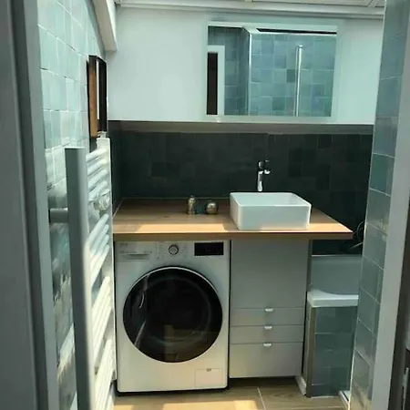 Le Lumiere Apartment *